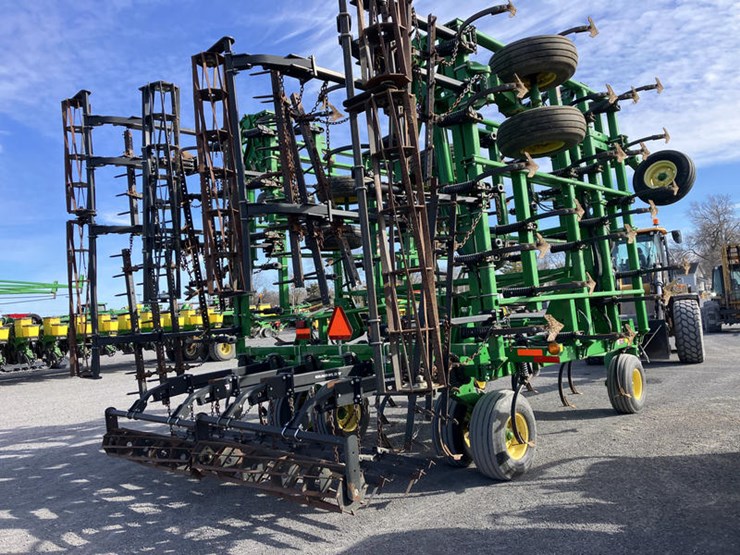 john-deere-2210-image-12