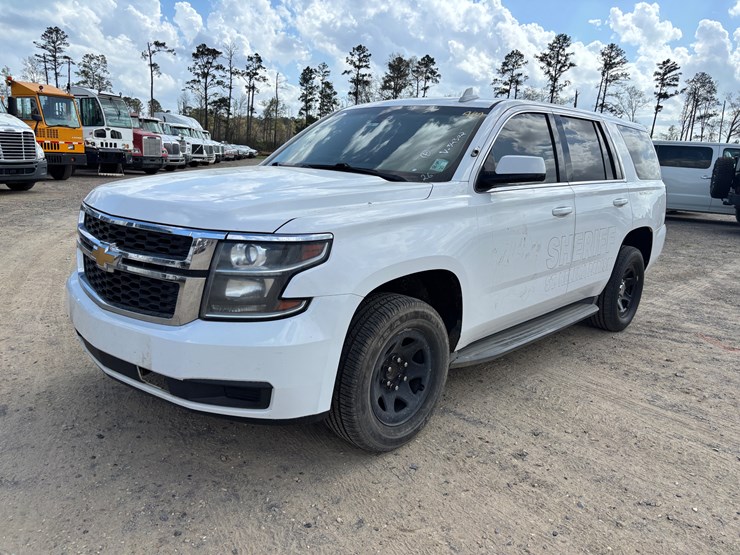 2018-chevrolet-tahoe-image-1