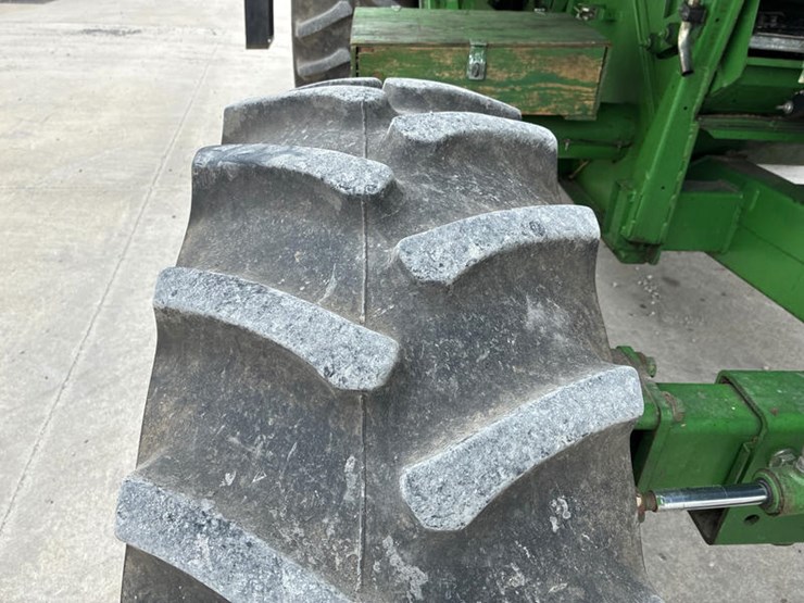 1990-john-deere-9500-image-42