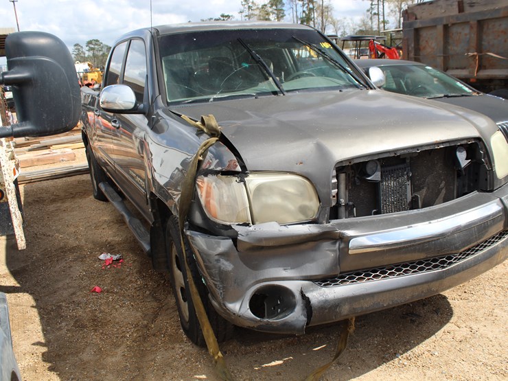 2005-toyota-tundra-image-2