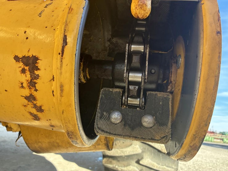 new-holland-tr89-image-68