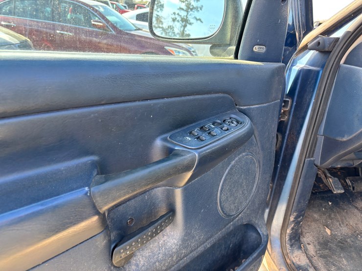 2002-dodge-ram-1500-image-13