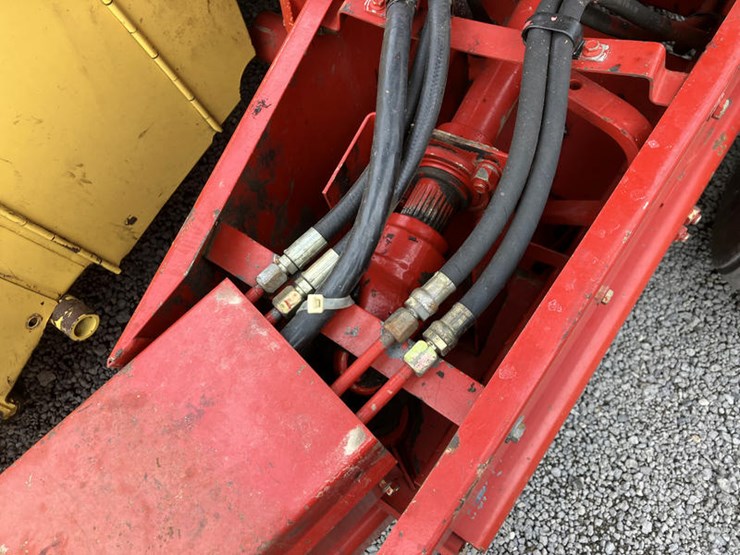 new-holland-900-image-15