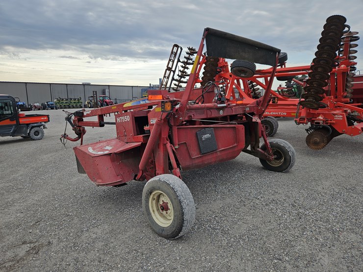 2014-new-holland-h7550-image-9