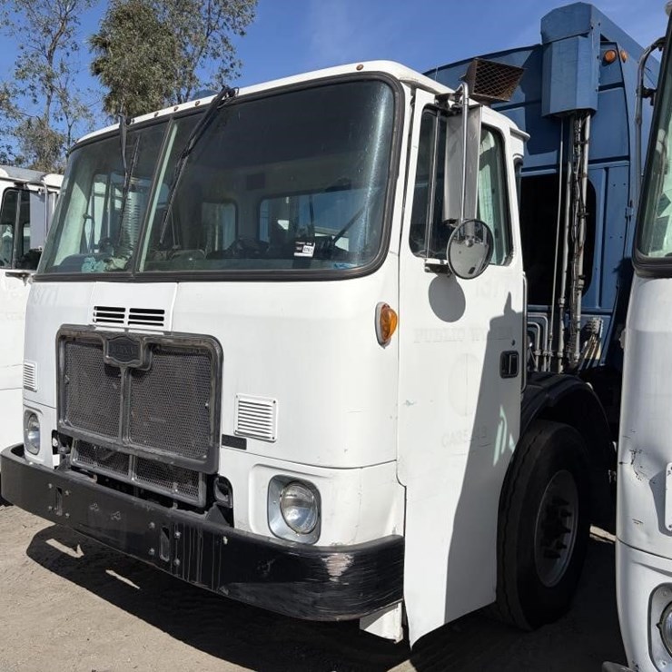 2010 AUTOCAR XPEDITOR