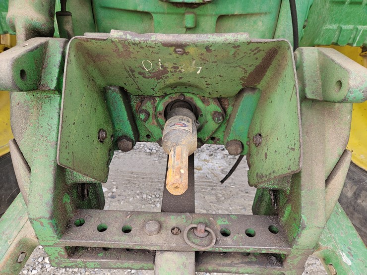 1988-john-deere-4650-image-14
