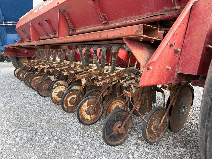 international-510-image-5