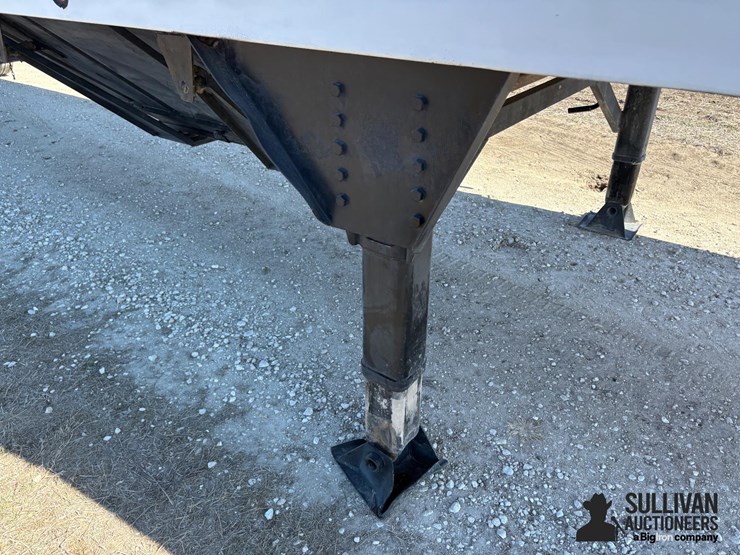 2002-wheeler-hopper-bottom-40'-t/a-grain-trailer-image-14