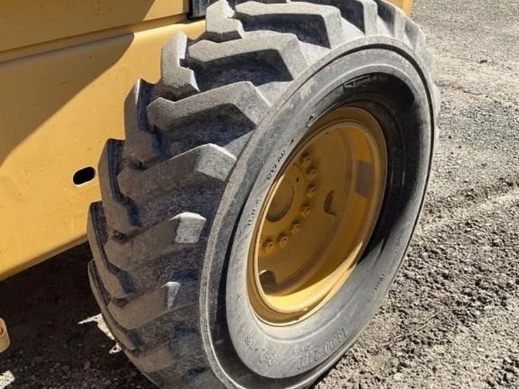 john-deere-544-image-17