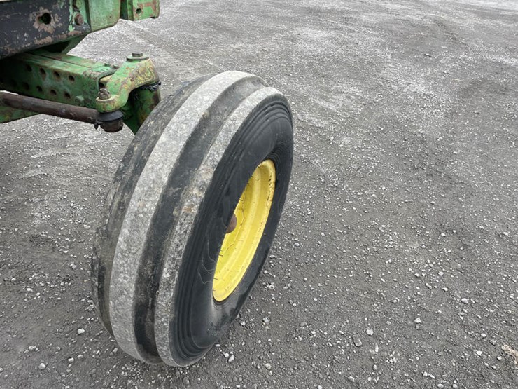 1977-john-deere-4230-image-32