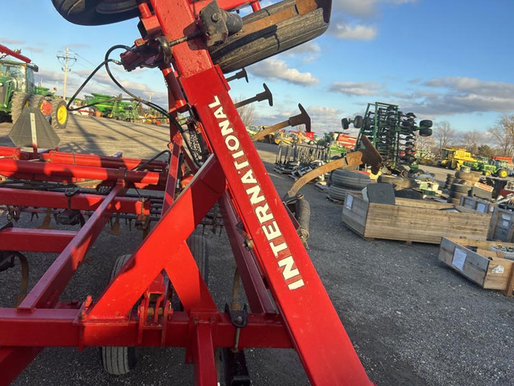 case-ih-4600-image-7