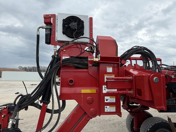 case-ih-1265-image-22