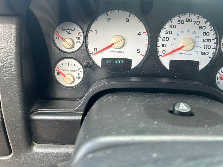 2003-dodge-ram-2500-image-12