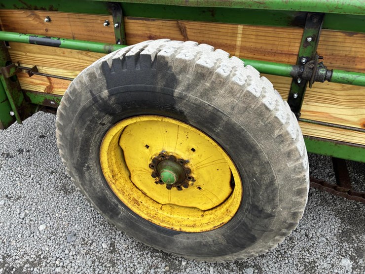 john-deere-34-image-12