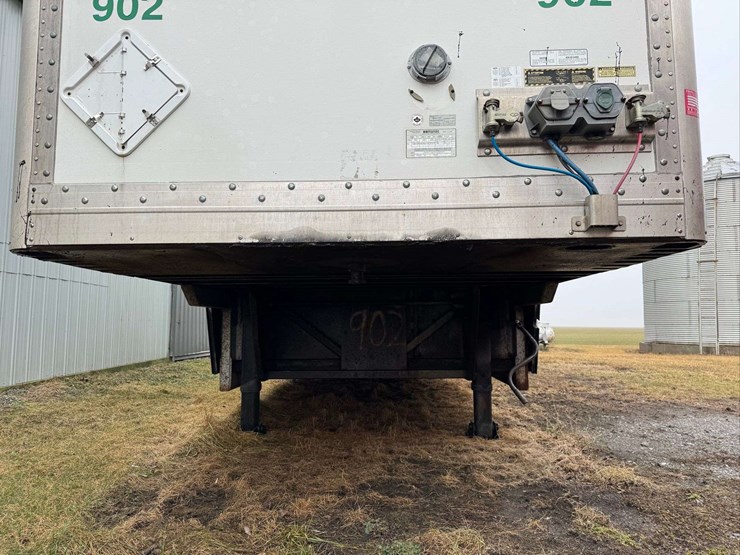 manac-enclosed-tender-trailer-with-2550-gal-tank---35'-long-x-8'-wide-x-8.5'-tall-image-10