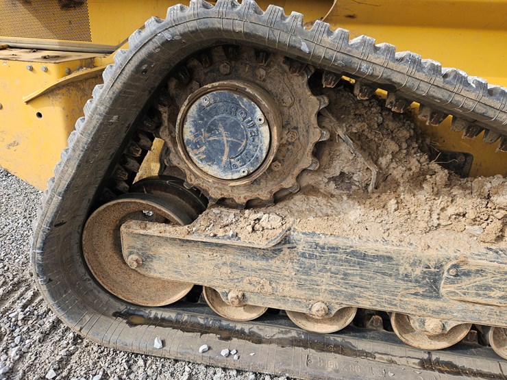 2018-deere-333g-image-15