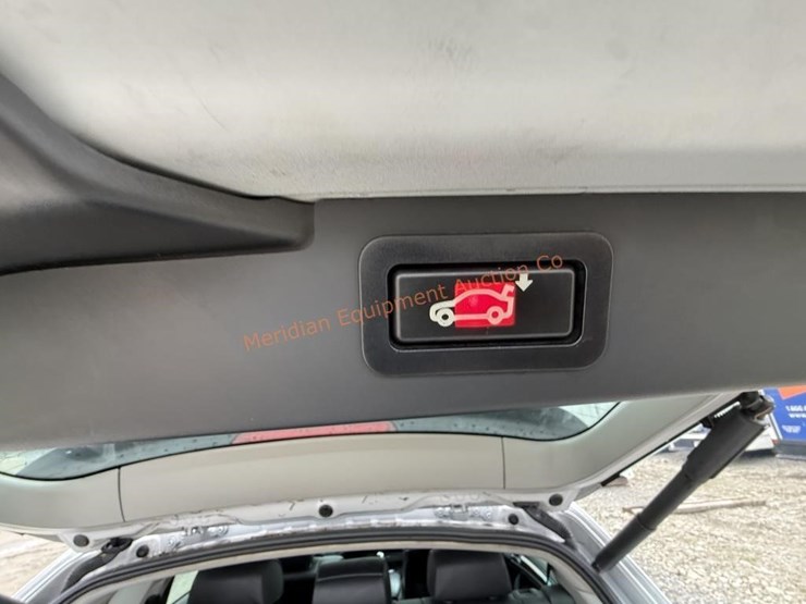 2010-bmw-x5-image-27