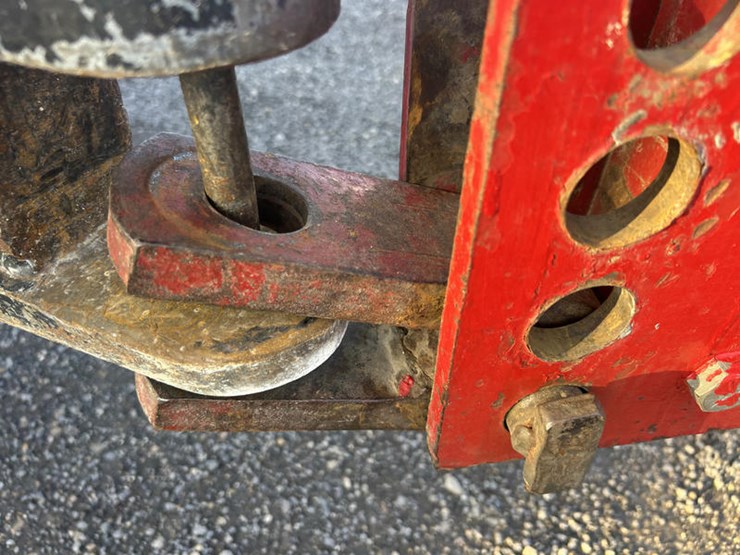 case-ih-4600-image-2