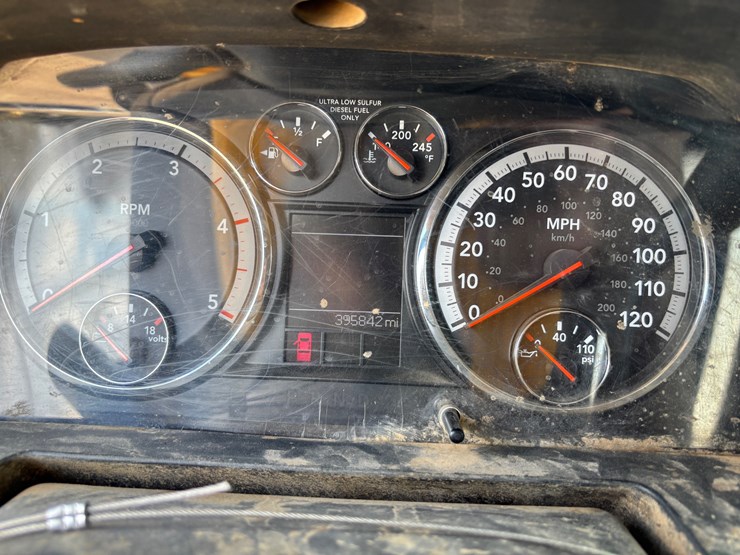 2012-dodge-ram-2500-image-11