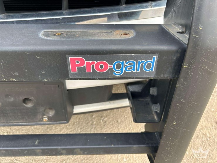 2020-chevrolet-tahoe-image-24