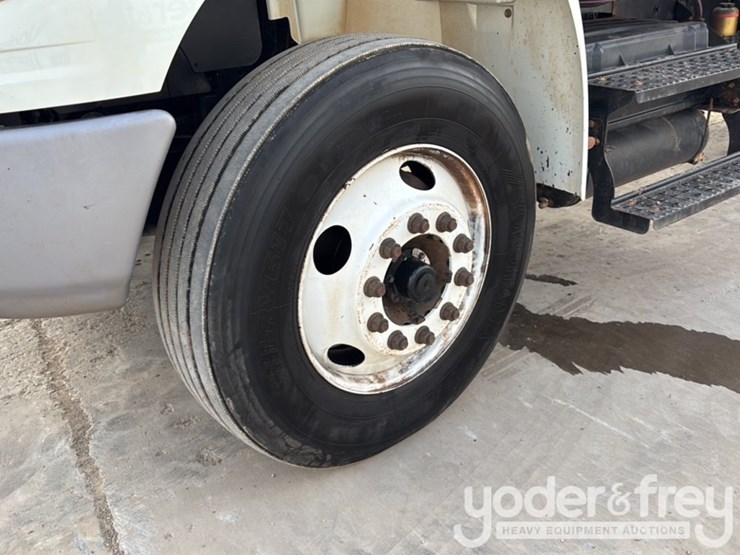 2015-international-4400-image-9