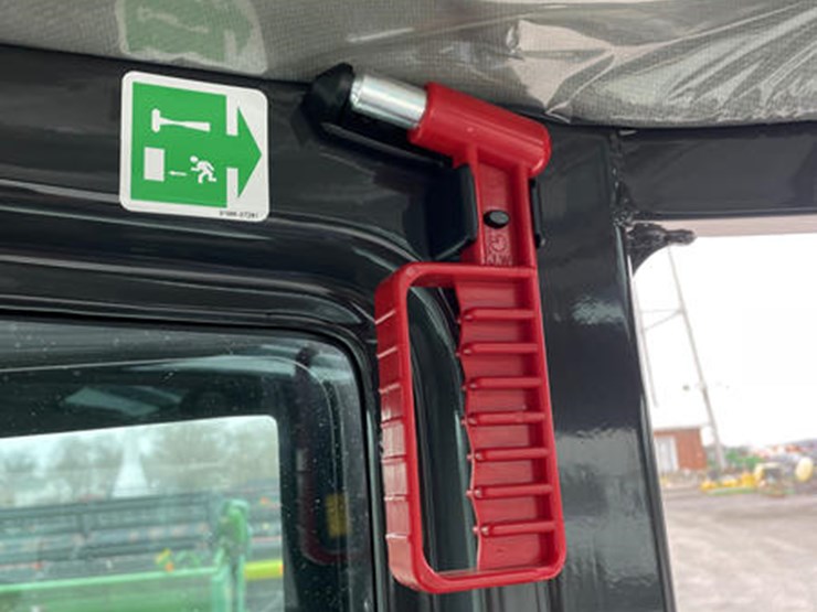 2024-case-cx30c-image-38