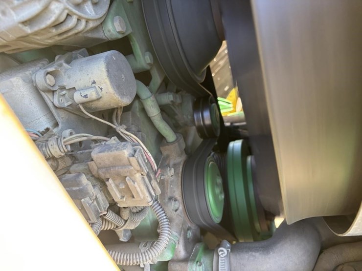 john-deere-7220-image-56