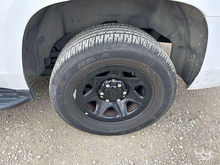 2020-chevrolet-tahoe-image-23