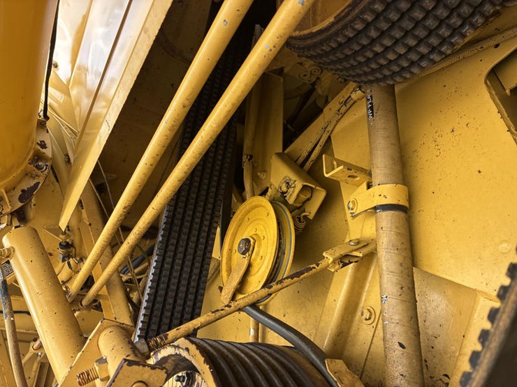 new-holland-tr89-image-58