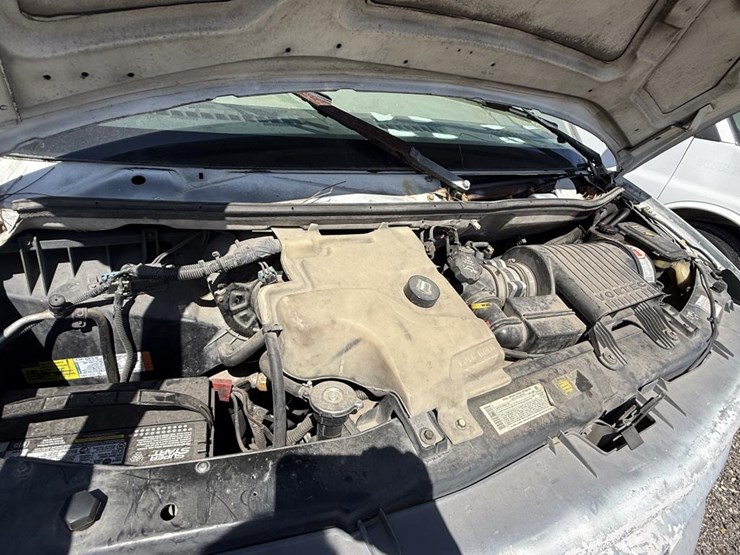 2001-chevrolet-express-3500-image-20