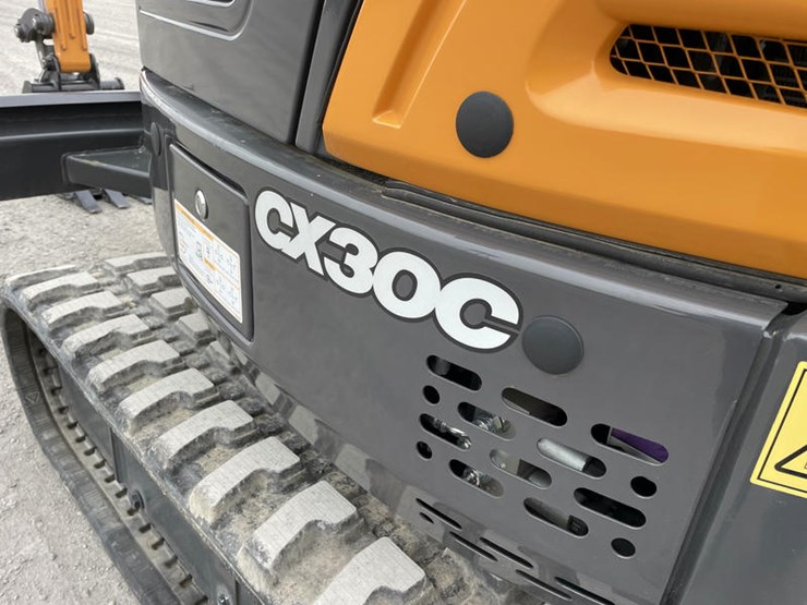 2024-case-cx30c-image-13