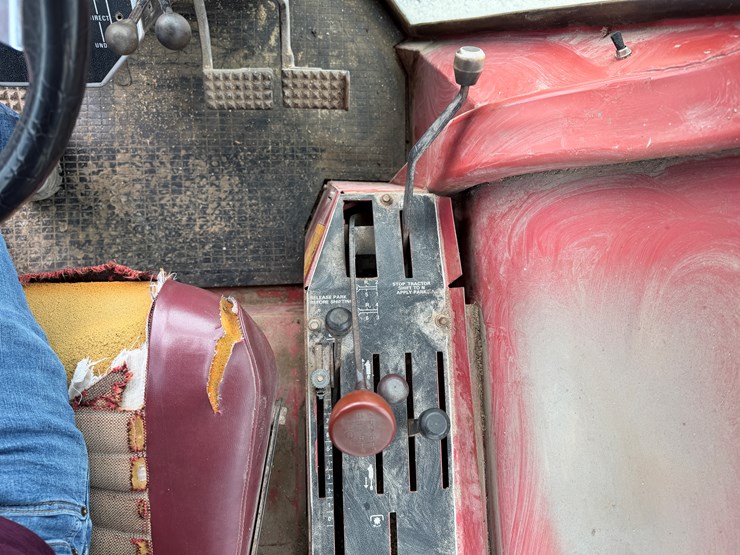 1977-white-2-155-image-17