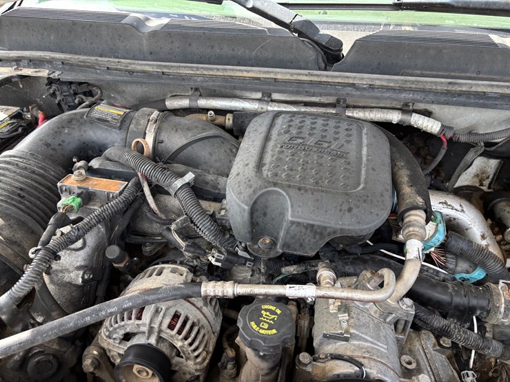 2009-chevrolet-2500-image-19