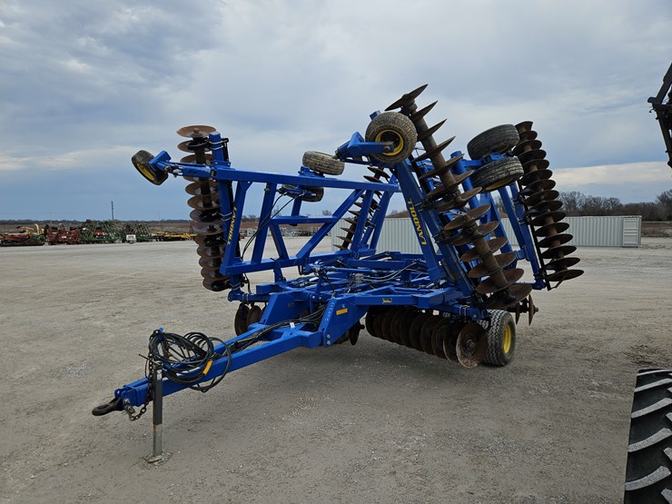 2013-landoll-6230-33-image-1