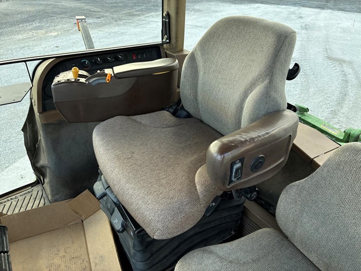 2006-john-deere-8430-image-66