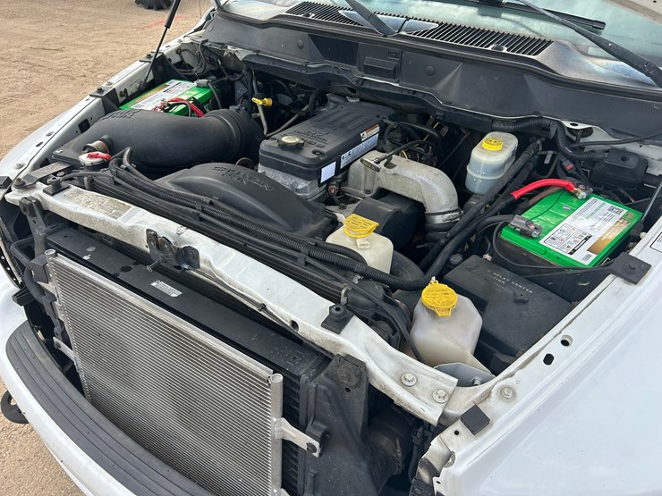 2003-dodge-ram-2500-image-15