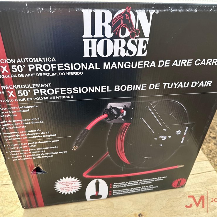 NEW IRON HORSE AUTO RETRACTING HOSE REEL AND 3/8" X 50' HOSE