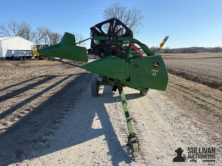 2017-john-deere-635f-image-2