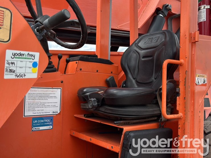 2016-sky-trak-6042-image-41