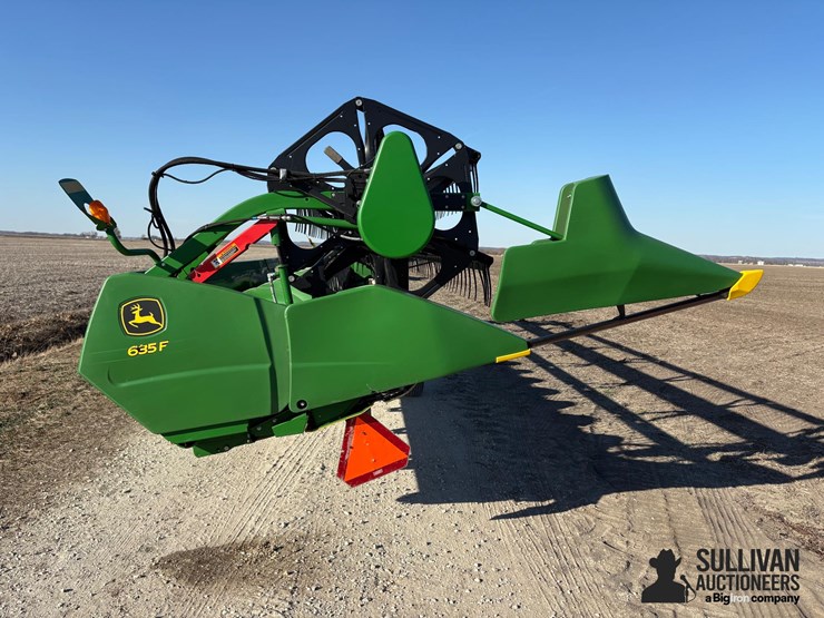 2017-john-deere-635f-image-6