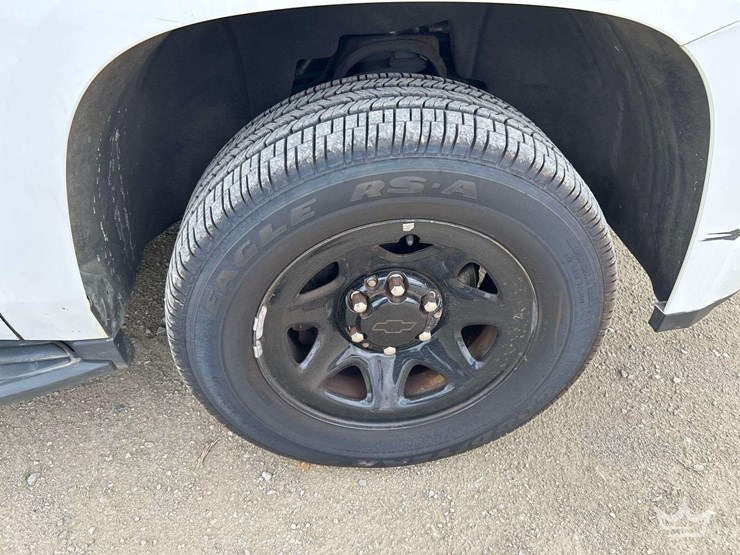 2020-chevrolet-tahoe-image-28