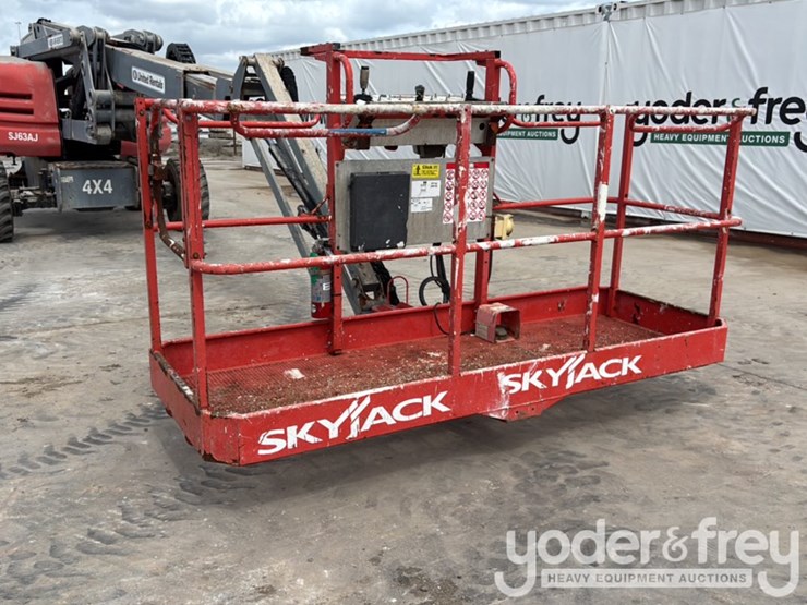 2017-skyjack-sj63aj-image-38