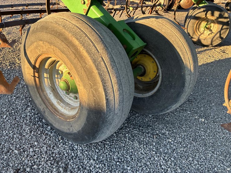 2002-john-deere-2200-image-23