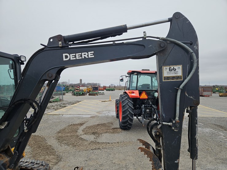 2022-deere-35g-image-23