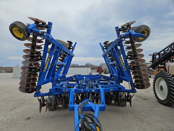 2013-landoll-6230-33-image-3