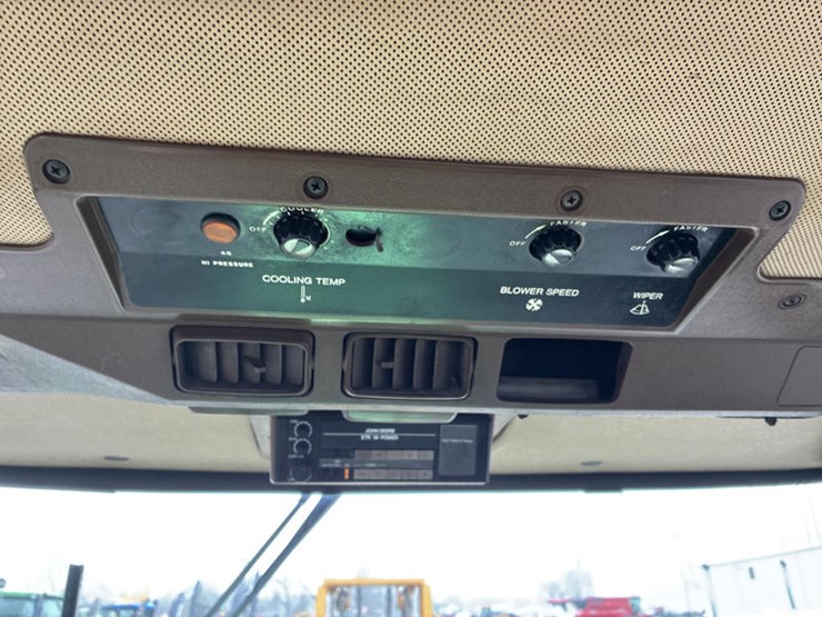 1993-john-deere-6500-image-61