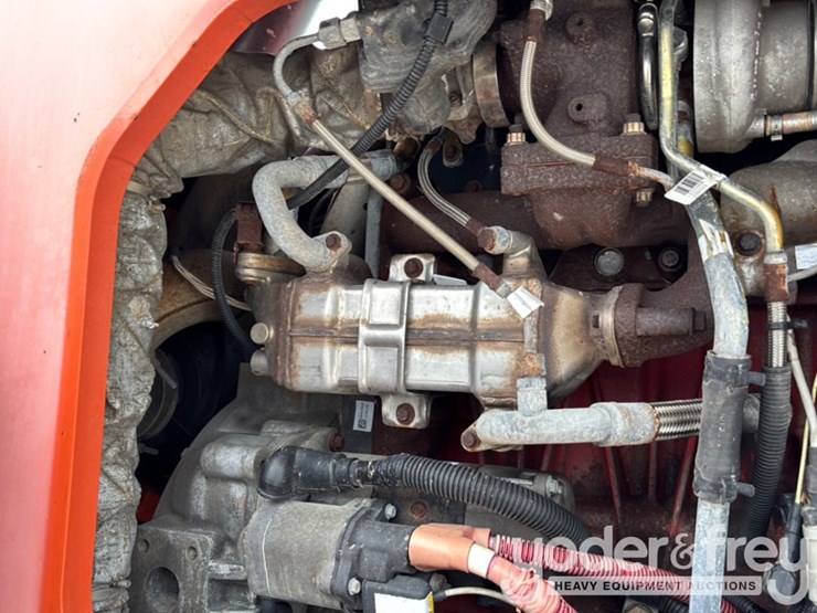 2016-sky-trak-6042-image-31