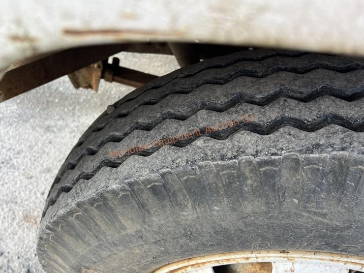 1975-ford-f600-image-16