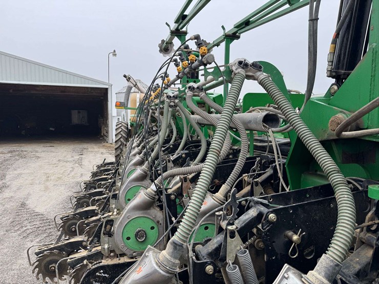 great-plains-yp1625-32tr-image-3