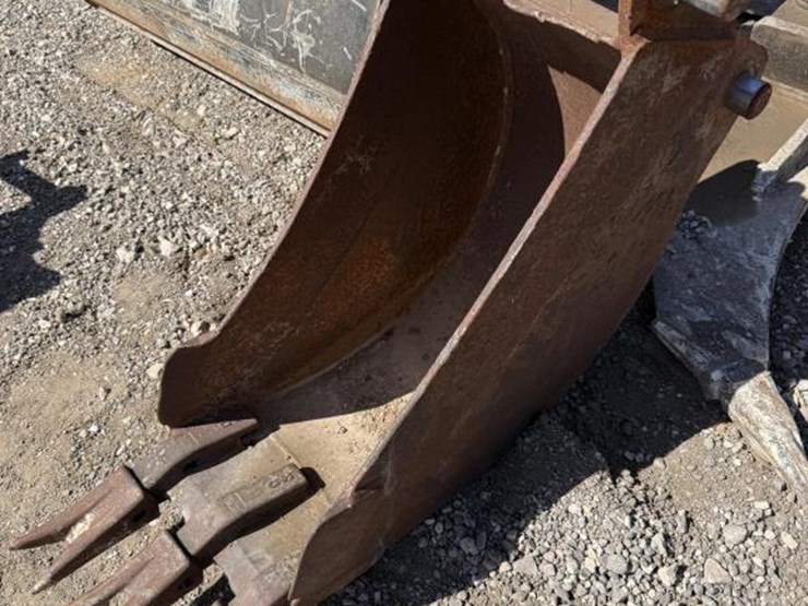 caterpillar-304c-cr-image-18